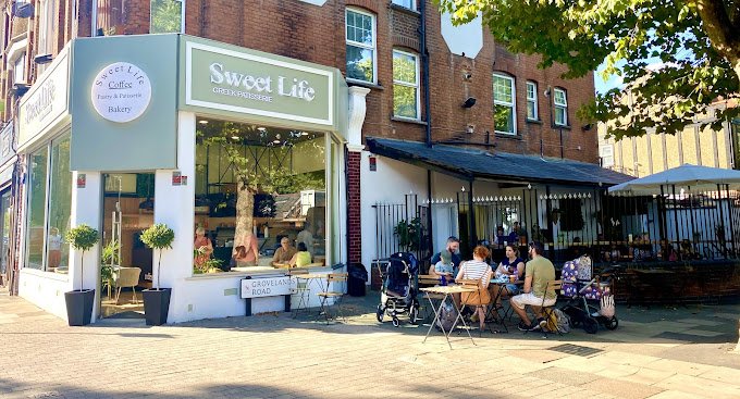 Sweet Life café and seating outside